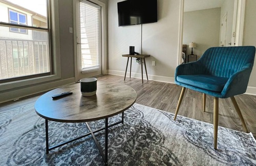 Rock Creek Apartment | Sleepover: Alluring 1BD/1BA + Gym - Little Rock