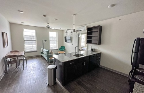 North Little Rock Apartment | Sleepover: Blissful 1BD/1BA + Gym - Little Rock
