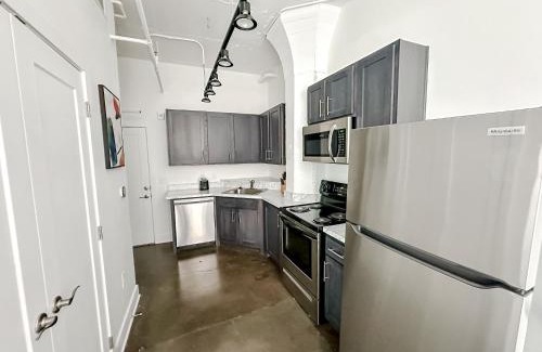Old Town Apartment | Sleepover Charming 1BD 1BA Wichita Lofts