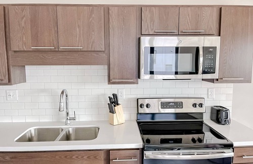 Downtown Des Moines Apartment | Sleepover: Wonderful 1BD/1BA -Downtown Des Moinesn