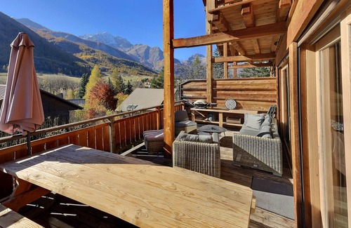 Le Serre Barbin Apartment | Sleeps 14. Charming and prestigious apartment in Serre Chevalier