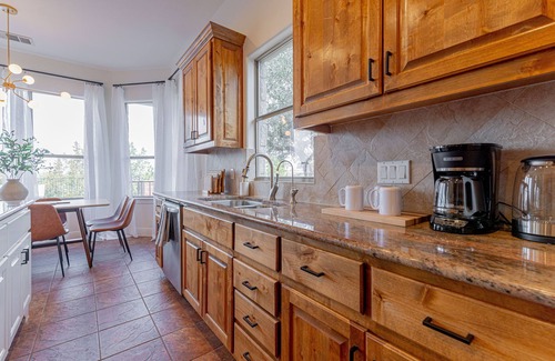 Dripping Springs House | Sleeps 20 - Pool, Fire Pit, Game Room, Views!