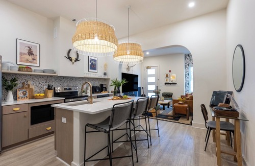 Five Points House | Sleeps 24, 2 Units | Mins to Downtown | Outrider by AvantStay
