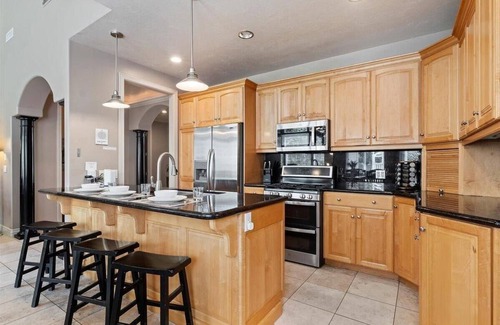Millcreek House | Sleeps 25 A+Location*Pets *Theater *Hot tub *Games