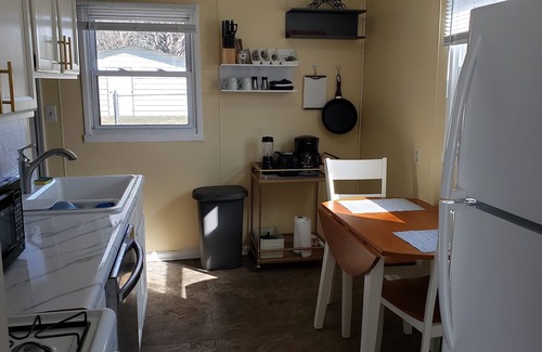 Kokomo House | Sleeps 3 pet friendly fenced yard garage