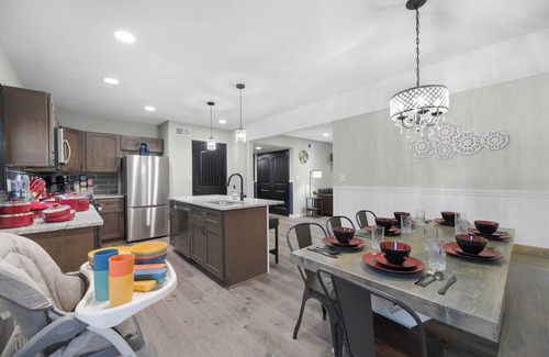 Barium Springs House | Sleeps 30! Themed Home w/Pool, Hot tub, Pond, Pickleball, Putt Putt, Arcades
