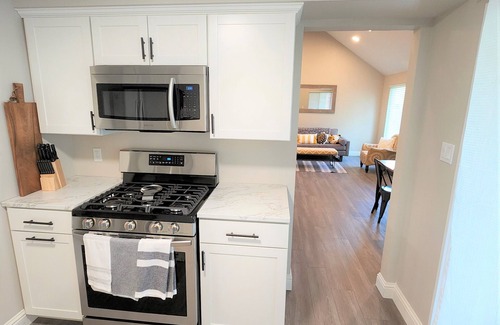 Sparks House | sleeps 5+ New inside less than 10 minutes to downtown Reno!