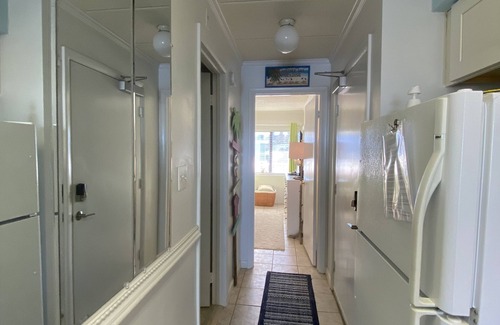 North Ocean City Condo | ★ Sleeps 6,Linens &Towels✓ Free Parking✓ Sunset View✓ Smart TVs✓ Pool ✓