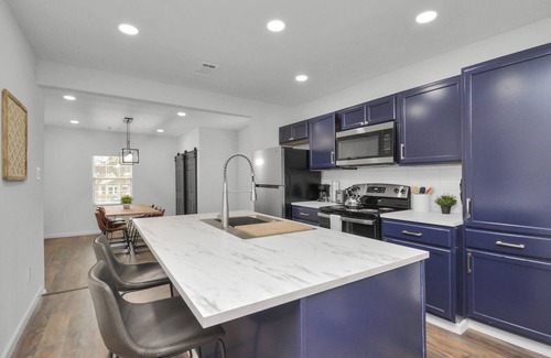 South Central Houston House | Sleeps 8 - Near Downtown - Free Parking