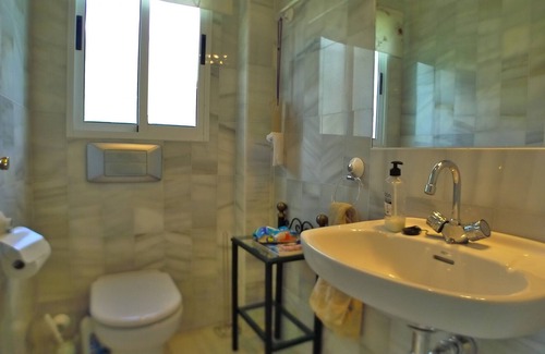 Maro Villa | Sleeps 8 | Villa Gito | CG R826