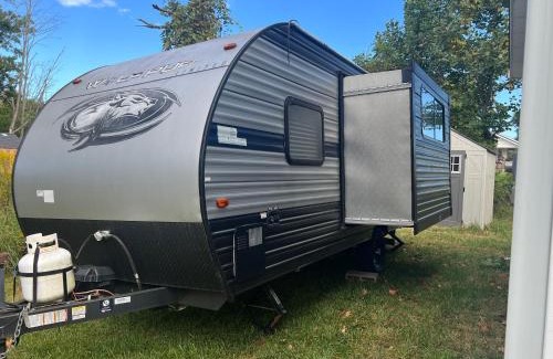 Bloomington Other | Sleepyheadz Campers and Tents LLC