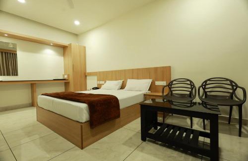 Mundakayam Hotel | Slice of Heaven