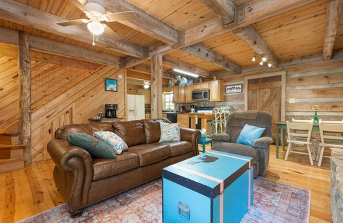 Hendersonville Cabin | Slickens Creek Cabin