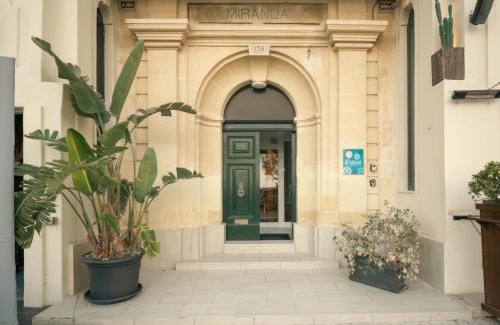 Sliema Bed & Breakfast | Sliema Central O'Clock Malta