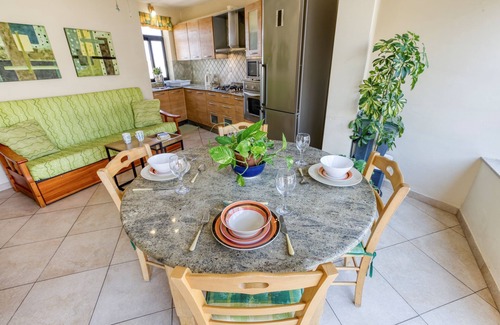 Sliema Apartment | Sliema Penthouse near Balluta Bay, St Julian, Beaches and Valletta
