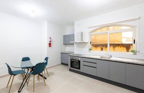 Tower Road Apartment | SLM054 - JL · Sliema Charming: 3BR Apartment Near the Beach