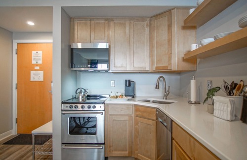 Snowshoe Condo | Slope Side! 2 Bed 2 Bath Expedition Station 201