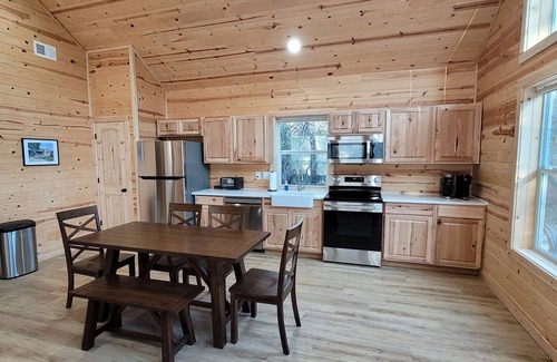 Morgan Mill Cabin | Slow Your Roll - Luxury cabin close to Granbury, Glen Rose, and Stephenville