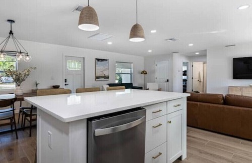 Arcadia House | Sly Gator House