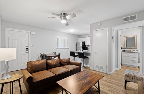 Highland Apartment | Small 1 Bedroom Apt in Highland Austin TX 3793