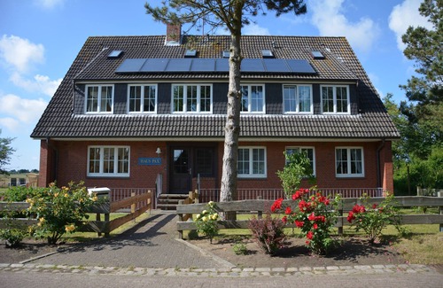 Suddorf Apartment | Small, bright vacation apartment with a view of the mill