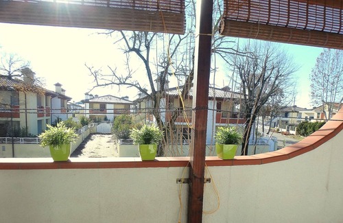 Lido di Pomposa House | Small chalet with air conditioning and comfortable VA garden