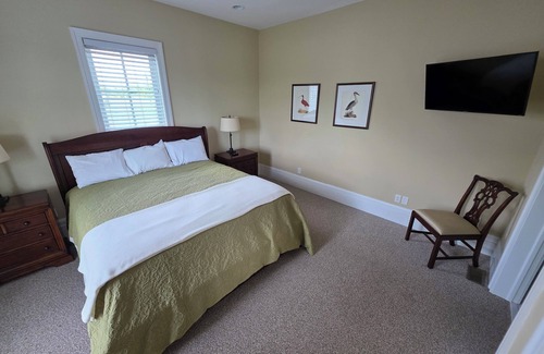 Farmville Cottage | Small efficiency unit near Hampden-Sydney and Longwood