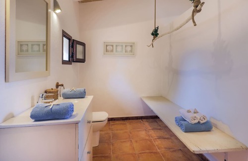 Es Llombards Cottage | Small finca with private pool and garden