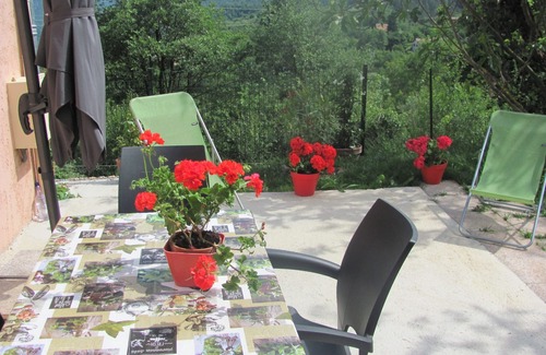 Roquebilliere House | Small house 40m2 9km from Saint Martin de Vésubie near hiking trails