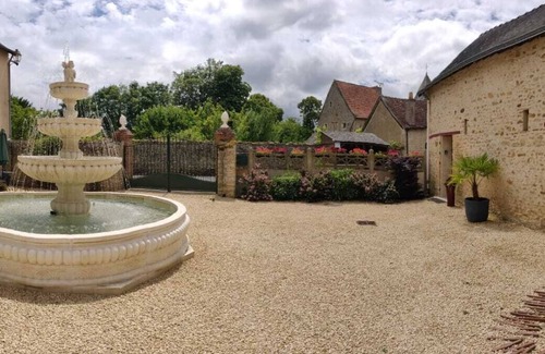 Huille House | Small house in the heart of a 15th century property.