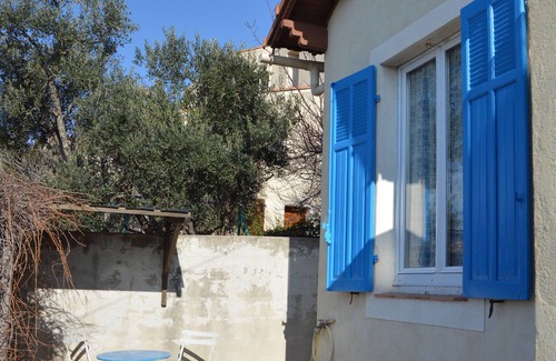 La Couronne House | Small house view and seaside, ideal for a family. 2 star ranking