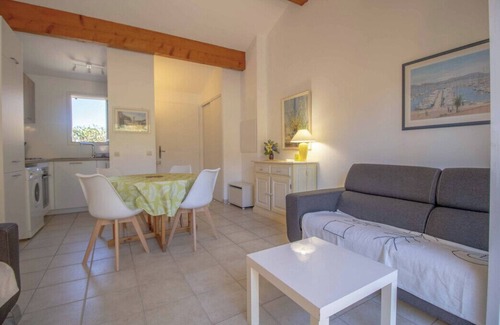 Frejus House | Small House With Garden - Residence With Pool