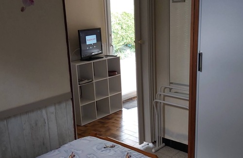 Le Crotoy Cottage | small independent studio on one level in the middle of a plot of 1000m2