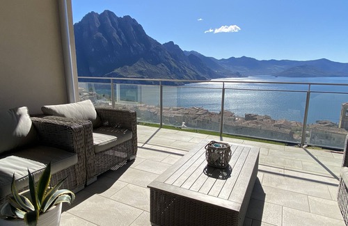 Solto Collina Apartment | Small lake view paradise with private pool