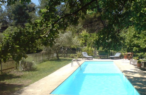 Fuveau Cottage | Small, quiet country house with pool, close to the golf