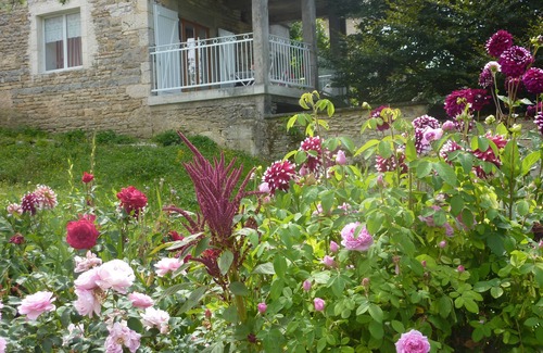 Ornans House | Small, quiet gite close to the center