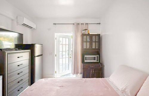 Florida Ridge House | Small Studio apartment