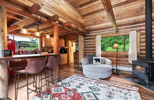 Gold Bar Cabin | Small Timbers-riverfront log home, stunning view