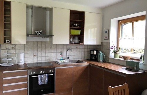 Garmisch-Partenkirchen Apartment | Small, very fine apartment with garden & stunning mountain views - quiet central location