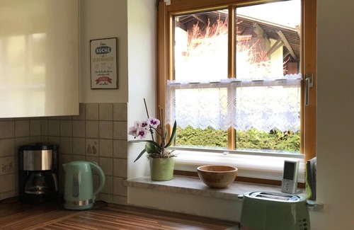 Garmisch-Partenkirchen Apartment | Small, very fine apartment with garden & stunning mountain views - quiet central location