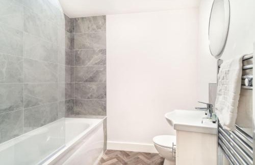 Wrexham Apartment | Smart 1 Bed Apartment in Central Wrexham