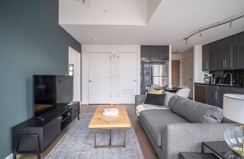 Logan Circle Apartment | Smart Logan Circle 2BR w/DM, Gym, W/D, nr. Whole Foods, by Blueground