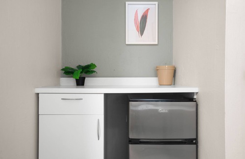 Miramar Apartment | Smart TV | AC | Free Parking | Near Old San Juan