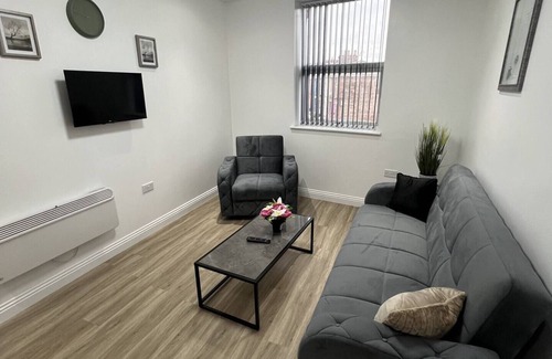 Liverpool Apartment | Smart TV | W/M | With Sofa Bed | Free Parking