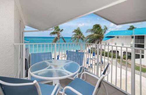 Seven Mile Beach Apartment | Smb Condo At Cayman Reef Resort