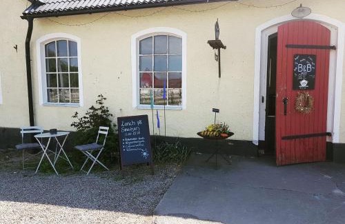Listarum Bed & Breakfast | Smedjan Mat & Logi