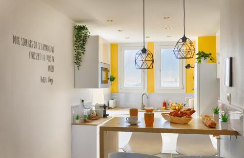 Lemasson Apartment | SMILE HÔME-Nid Panoramique VUE WOW ! SPAdéco - LoungeZEN - Terrasse ensoleillée - arrivée autonome - Netflix - emplacement idéal - Lumineux - rénové à neuf - Wifi Fibre -