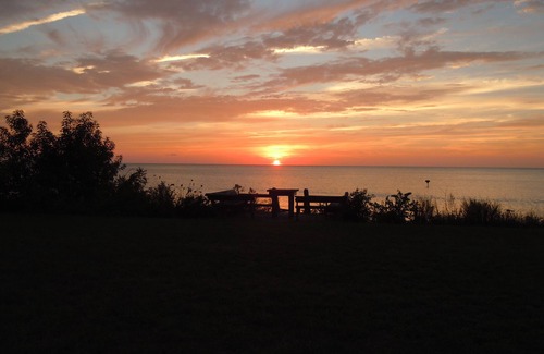 Birdsnest Cottage | Smith Beach Beachfront Rental, Bay View Cottage, near Cape Charles, Virginia