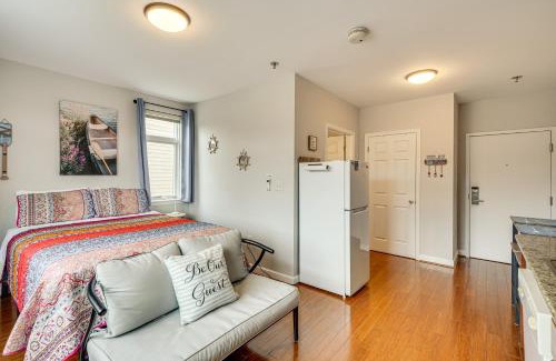 Huddleston Apartment | Smith Mountain Lake Condo with Pool Access