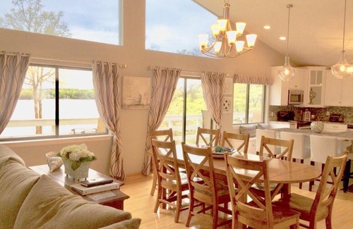 High Point House | Smith Mountain Lake Water Front Hot Tub Kayaks Paddle Boards Pedal Boat